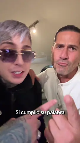 El titi la leyenda si llego a Chile como dijo @gregorioperniaoficial jaja un abrazo hermano te kiero leyenda #fouryou #parati #balbielchamako #paratiiiiiiiiiiiiiiiiiiiiiiiiiiiiiii #eltiti #sinsenossihayparaiso #ladiabla #catalinasantana #colombia 