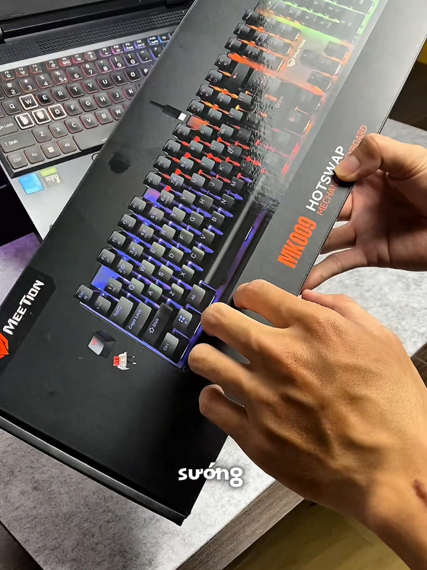 Quá xịn xò cho một em bàn phím cơ gaming #banphimco #banphimgaming #mk009 #meetion #paynanstore 