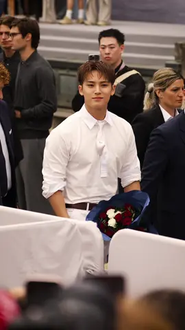#mingyu #seventeen #mingyuseventeen at @Dior Fashion Show ! #dior #parisfashionweek #sametgorgozfilms 