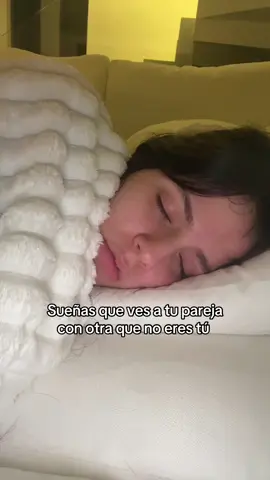 Me pasaba muchoooo, hasta lloraba jajajaja 