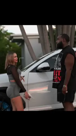 100% Gold Digger Girl #golddigger #car #supercar #lamborghini #golddiggerprank #fyp 