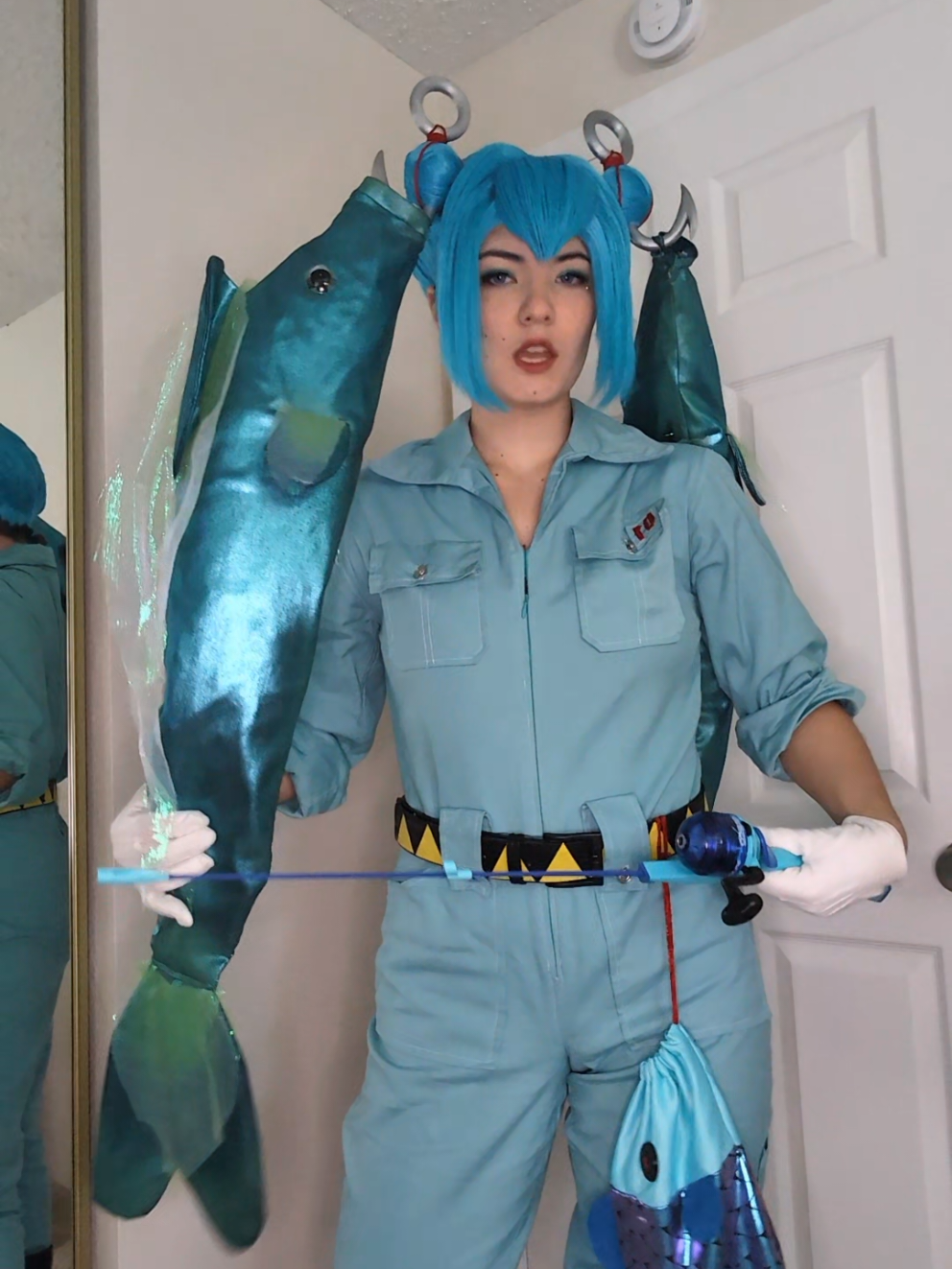 where my fish Miku enjoyers at?? #miku #hatsunemiku #hatsunemikucosplay #fish #fishmiku 