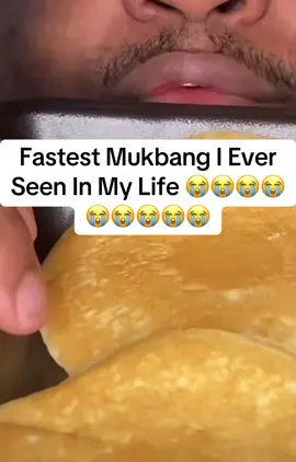 Fastest Mukbang I Ever Seen In My Life 😭😭😭😭😭😭😭😭😭 #fyp #hungry #big #fast #breakfast 