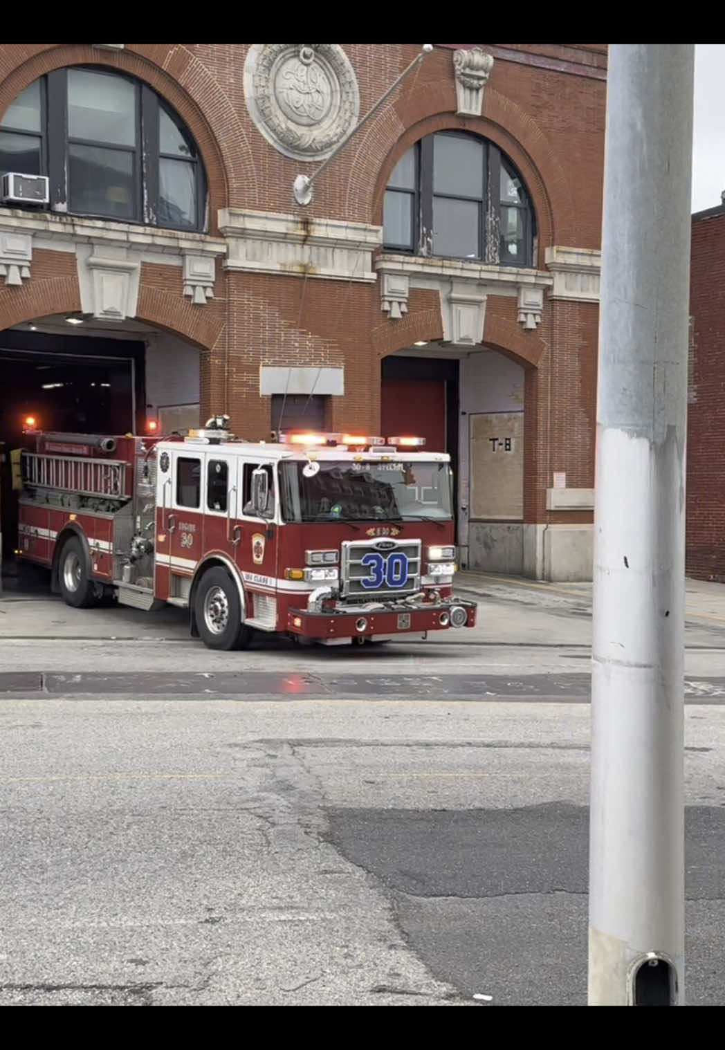 #firetalk #tall28guy #jobtown #fd #chat #firedept #ggb #jeffgoestofires #jeffonscene #md #engine #helmet #ditchthegrip #charmcity #bcfd #stillnotaffiliatedwithanyone #noteven1129 #bcfd_30_8special