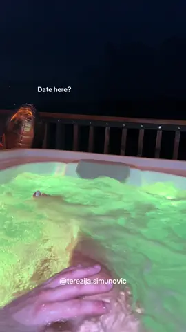 #couple #couplegoals #jacuzzi #mountain #travelcouple 