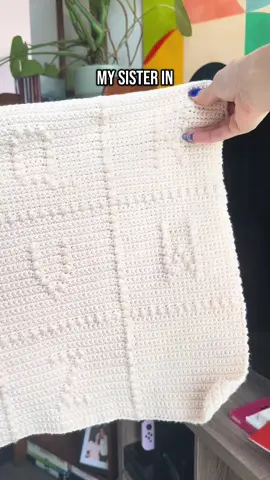 Crochet ABC Baby Blanket Part 9 🧸🧶 #blanket#baby#crochet#crochetersoftiktok#babyblanket#crochettiktok#fiberarts#fiberartist#kenzieblairee#Vlog#yarn 