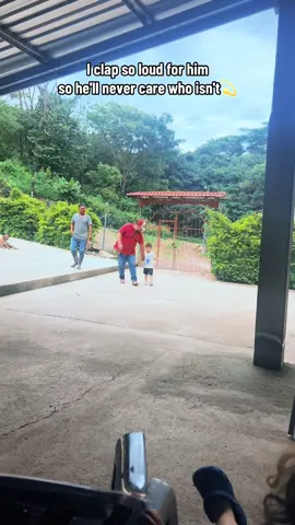 My man 🥰🫶🏻 #husbandwife #wife #husband #family #yesihernandez #myman #yesi_ibania #honduras #couple #marriage #Relationship  