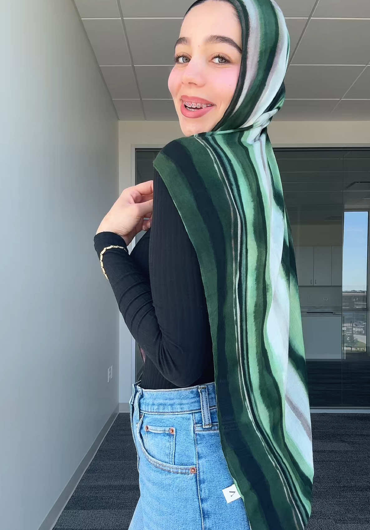 printed hijabs are my absolute favvv #OOTD #hijabifashioninspo #officeoutfit #muslimtiktok #girlyfashion #modestfashion #hijabi #hijabistyle #modestwear #workwearinspo #corporateootd #fyp #microcontentcreator @Veiled 