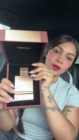 ¿Buscas un perfume elegante, duradero y que todos noten? Descubre el poder del lujo con Amber Oud Gold Edition de Al Haramain #perfumetiktok #perfume #tiktokshop #fypage #viralvideo 