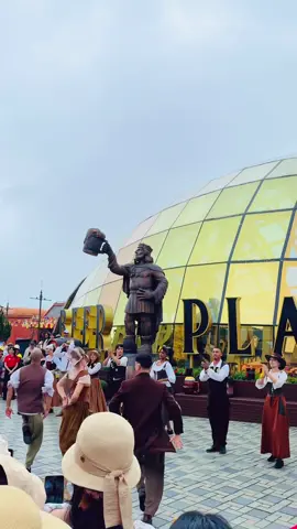 Tận hưởng không khí lễ hội Beer ở Làng Pháp Bà Nà Hills #banahills #danang #travel #làngphapbanahill 