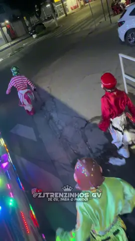 #carretafuracão #diversao #trenzinhodaalegria #danca #viralvideo #fyp
