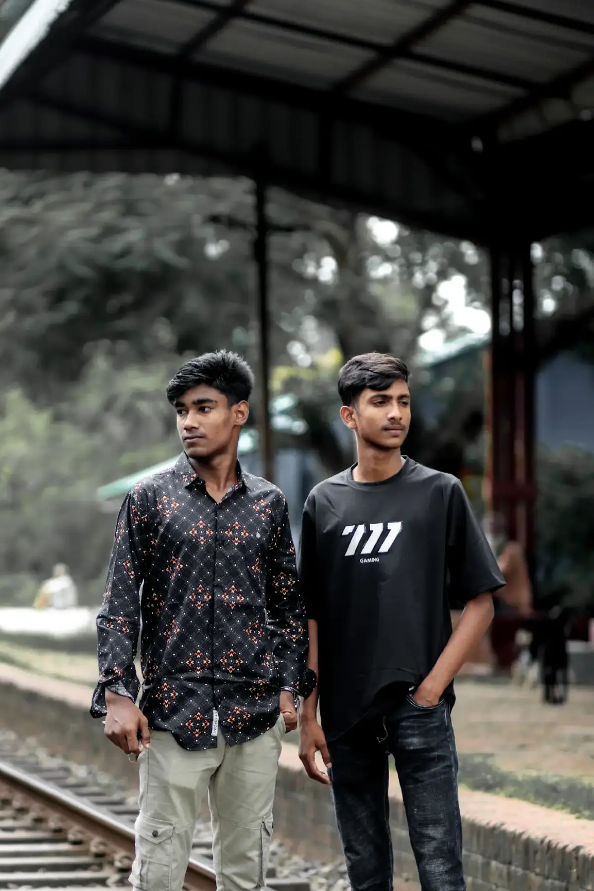 উচিত কথা আর কয় জনের ভালো লাগে,চরিত্র সাথে মিলে গেলে চিনিও তিতা লাগে।☝️ #friends 