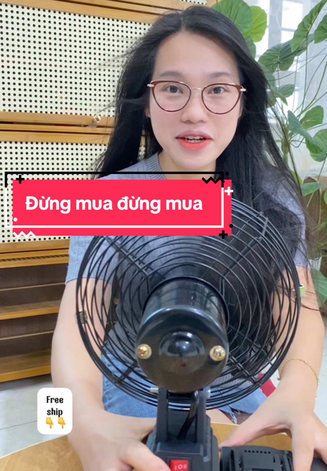 Quạt tích điện đa năng công suất lớn, vừa chạy điện vừa chạy pin, sử dụng pin phổ thông bền đẹp tiện dụng trợ giá #hangxinhtuoi #trending #xuhuong #giadungtienich #giadungthongminh #bendep #tiendung #lammat #muahe #quat #quattichdien #quattichdiencongsuatlon #quattichdiendanang #quatdanang #quatchaypin #quatchaypinvadien 