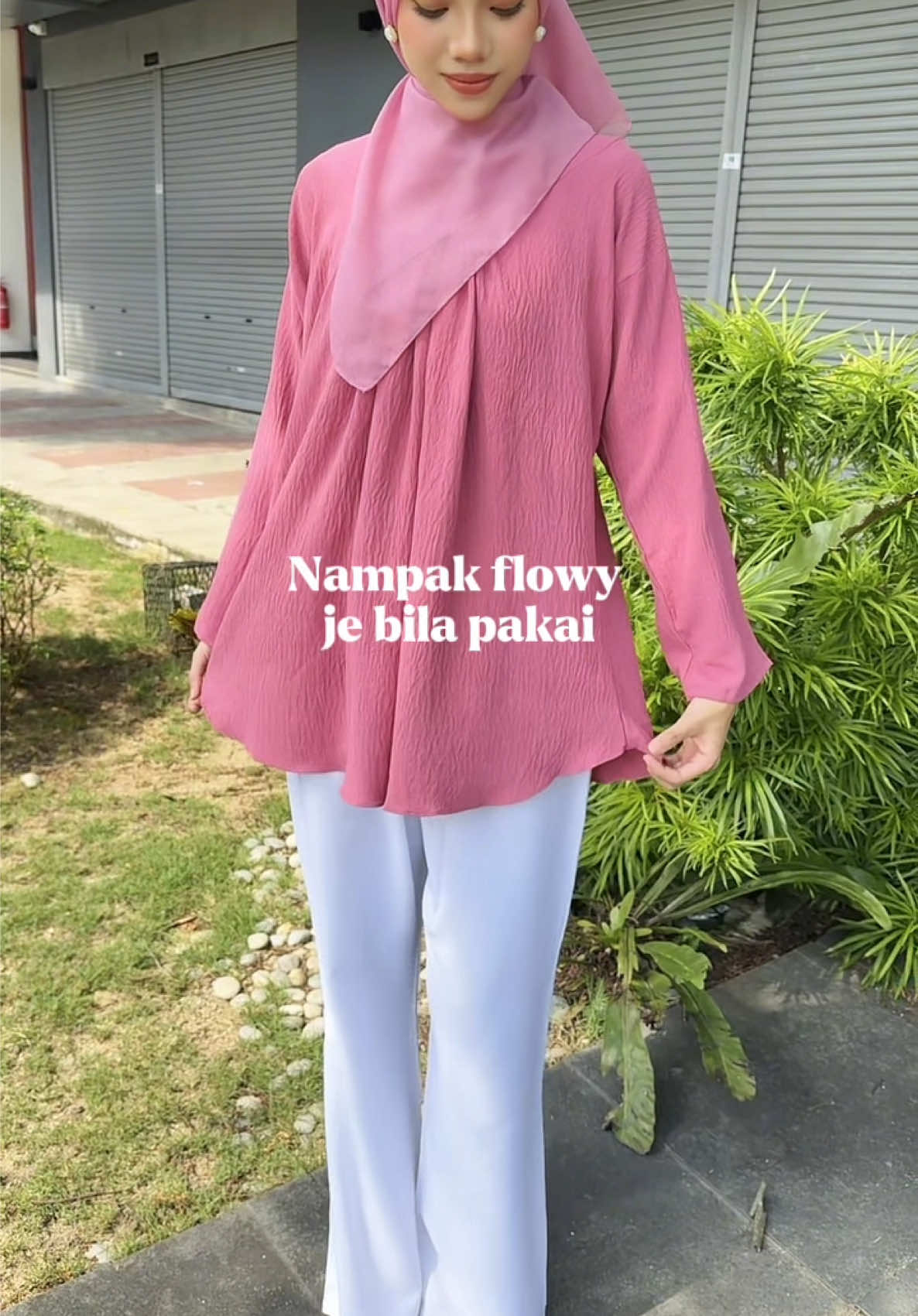 Sumpah cantik sangat! Rugi kalau tak beli 🥰🫶🏻 #sheilashaari #sheilashaarishop #blouse #blousemurah #blousecantik #blousedesign #blouseviral #blousemuslimah #blousewanita #blouseironless #fyp 