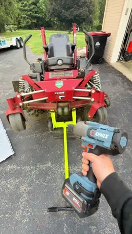 A clean deck keeps away the dealer #lawntok #lawncare #mower #stripelife @Ballard Inc.  @ferrismowers  @SENIX Tools 