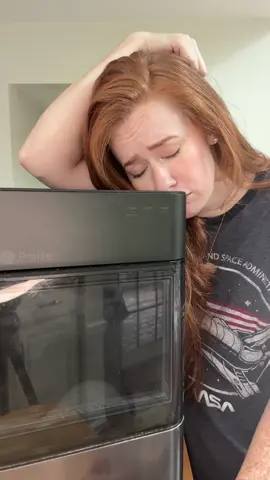 I’m devastated @GE Profile #nuggetice #nuggeticemaker #goodice #opalicemaker #ge #chewingice 