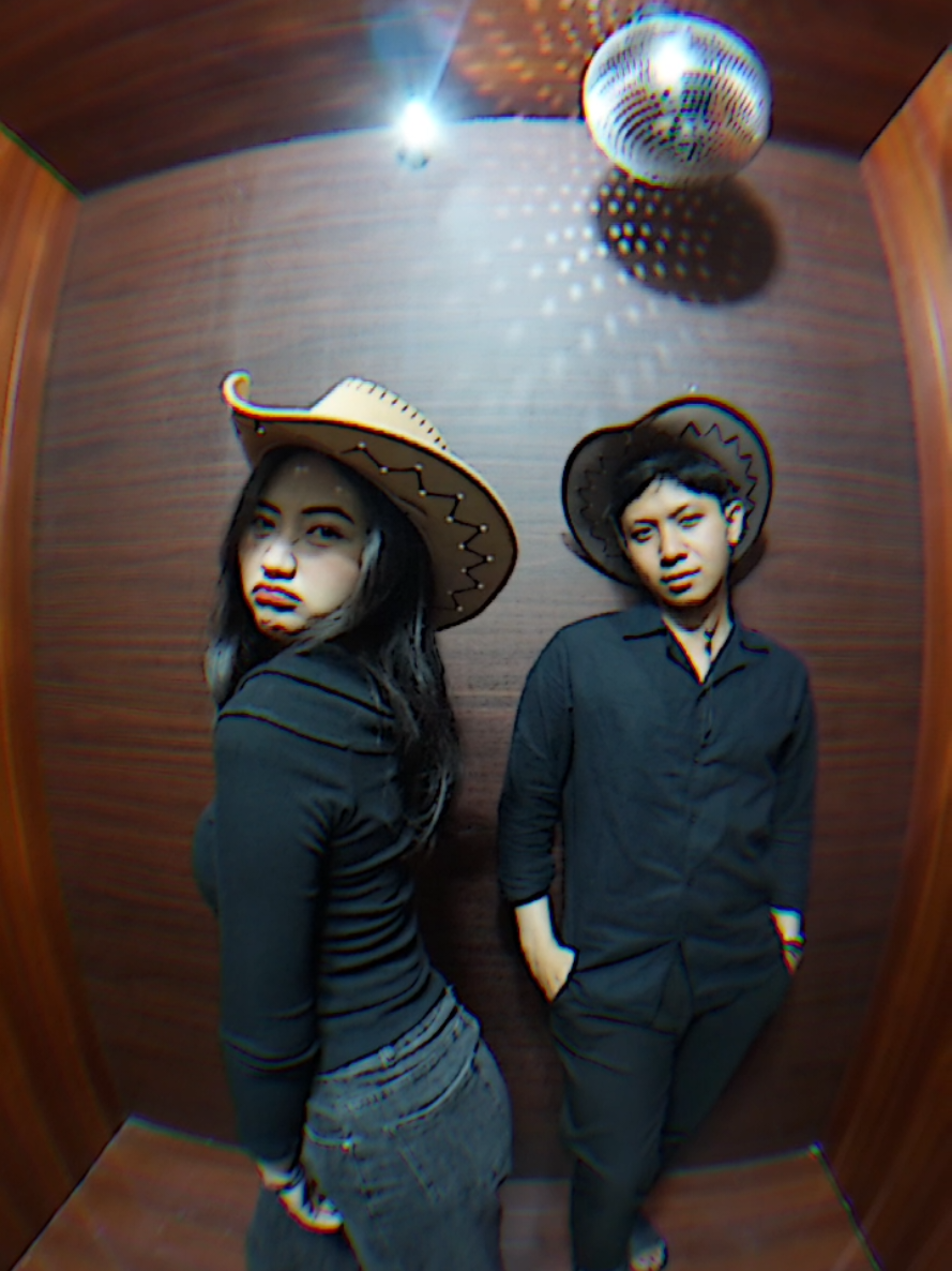 cihuyyy 🤠🤍 #fyp #jj #capcut #coboy #photobox #xyzbca #couple #OOTD 