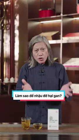 Không thể bỏ nhậu?vậy thì phải hỗ trợ gan đúng cách. Hãy bổ sung trà thảo dược Cà gai leo rau má an toàn, lành tính này xem, bạn sẽ thấy khác ngay đấy!#ChuLamTamDao #LearnOnTikTok #TamDaoQuan #uongtradi #xuhuong #trayeunuoc #vanhoatra #trashantuyetcothutdg #traVietNam 