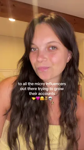 Let’s help each other out girliesss #microinfluencer #smallinfluencer #growth #roadto10k #girltok #community 