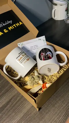 #hampersmug #mugcustom #mugdenpasar #mugcustombali #hamperscustom #mugbali #kadonikahdenpasar #mugwedding 