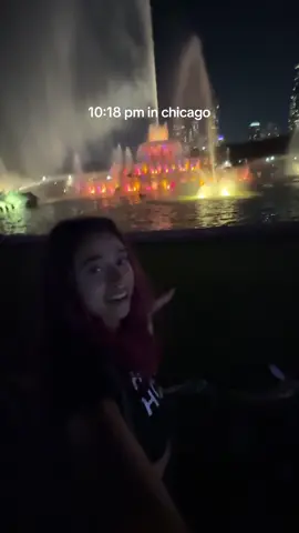 this fountain is cool! #chicago 