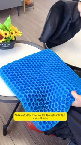 Đệm ngồi silicon 3D thoáng khí , thích hợp cho người ngồi lâu, lót mông thích hợp cho ghế văn phòng và thiền chống mỏi ê và thâm mông #demsilicon #demlotmong #demlotghexehoi #demlotghe 