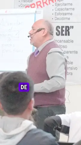 Romper nuestros viejos patrones, para crear nuevos destinos!!! . . .#emociones  #transformacion #coaching #desarrollopersonal #taller #percyespinoza 