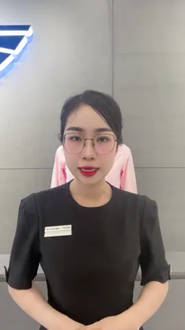 🌸 ÁO SƠ MI NAM HỒNG ARISTINO BREZZA ALSU050S0 🌸 Form dáng: Brezza – form blazer casual phóng khoáng, hơi suông nhẹ, phù hợp với quý ông 30-45 tuổi, mang đến phong cách lịch lãm nhưng vẫn thoải mái. Điểm nhấn thiết kế: 🔸 Phom Brezza vừa vặn, tôn dáng và dễ chịu suốt ngày dài. 🔸 Chất liệu 100% Cotton Oxford cao cấp thoáng khí, mềm mại, thấm hút tốt. 🔸 Sắc hồng thanh lịch, nhẹ nhàng cùng chi tiết thêu chữ Aristino tinh tế trên cổ tay, dễ phối cùng quần âu, quần kaki hay jeans. Chất liệu: ✅ 100% Cotton Oxford ✅ Thoáng khí, hút ẩm tốt, không gây bám dính, mang lại cảm giác mềm mại và dễ chịu. Màu sắc: 🎀 Hồng Solid thanh lịch, trẻ trung.