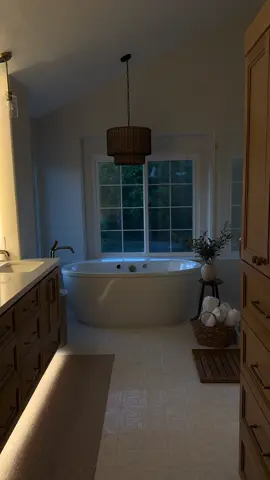 My new happy place🥰  #bathroommakeover #bathroomremodel #masterbath #construction #remodel #orangecounty #moodyaesthetic 