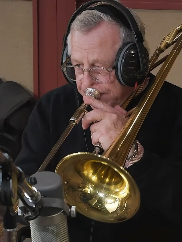 Some melodies say what words never could. this one is for the quiet love. the kind you never shared, but always felt. #closetoyou #dickbakkerorchestra #instrumental #unspokenlove #nostalgia #carpenters #orchestra 