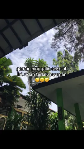 Terpaksa harus pindah sekolah😕😕😕