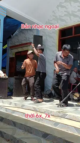 #mcalangbeo #nhachaymoingay 