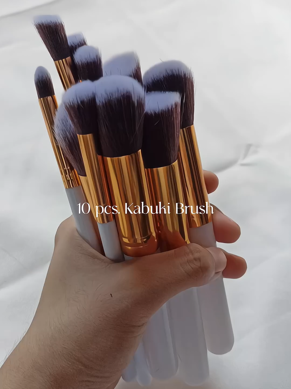 #fyp #makeup #makeupbrush #makeupbrushes #kabuki #kabukibrush #tiktokshop #tiktokfinds 