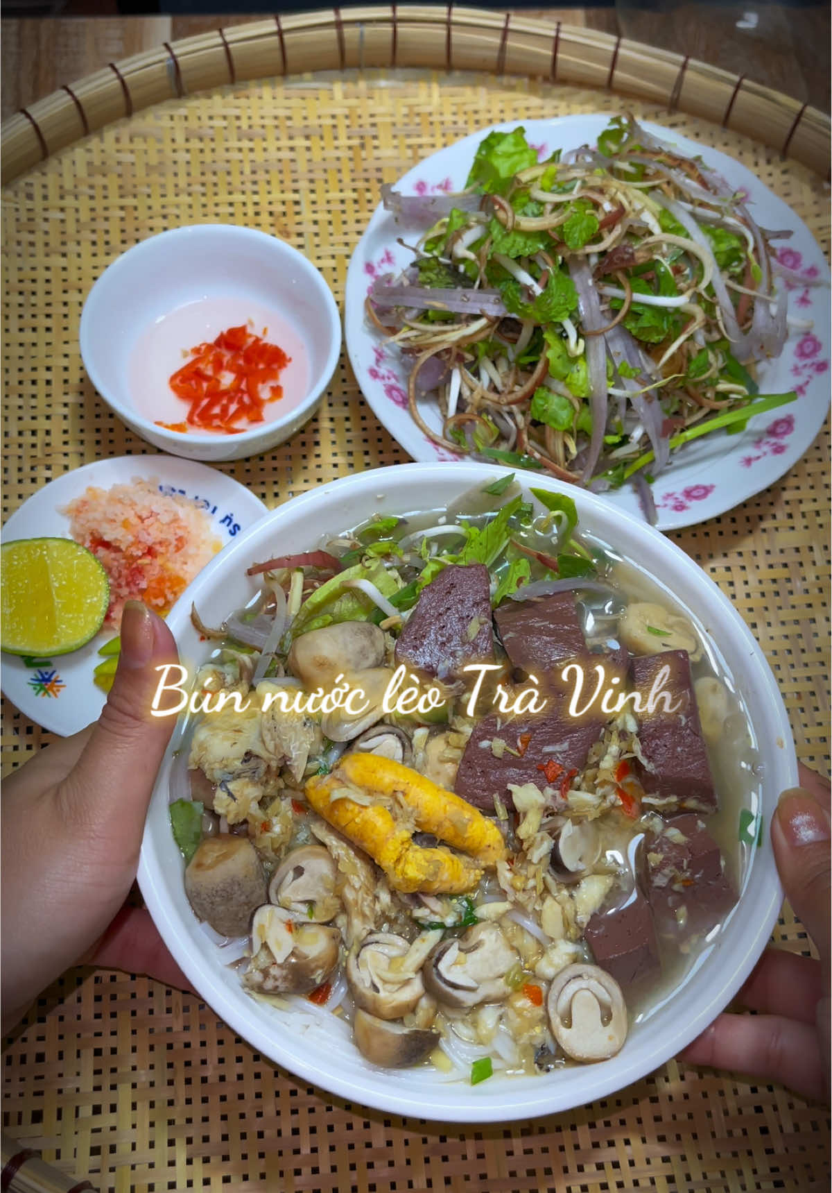 Bún nước lèo Trà Vinh vẫn mãi là món ăn ngon nhất của Lin #fyp #ilovetiktok #travinh #bunnuocleo #bunnuocleotravinh #linơi 