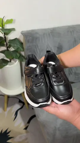 Ang ganda talaga mars! Rubber shoes na pwede rin gawing black shoes ng mga bata.  #kidsshoes #schoolshoes #shoes 