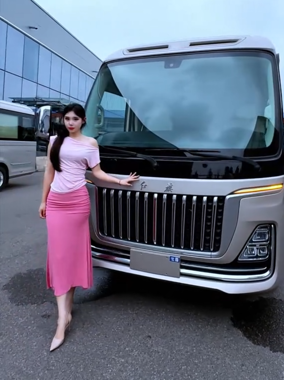 Toyota Coaster Review 2025 😎 #HiAce2025 #USAReviews #toyota #model #2025 #review #coaster #DriveToyota #RideReview 