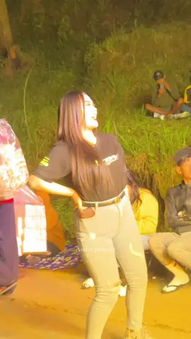 Iki duo opo cah jenenge @rayung wulan🍣 @tiaarajelitta  #malang24jam #fypfiralシ #soundsystem #karnaval2025 #karnavalsoundsystem #dancerkarnaval #dancer #soundsystemjawatimur #dencerviral 