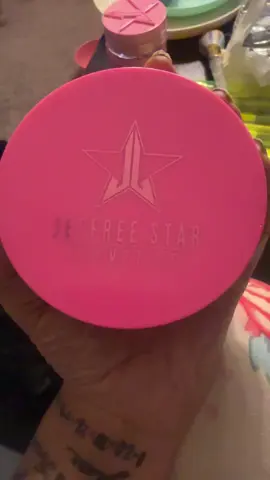 #highlighterblushcombo 