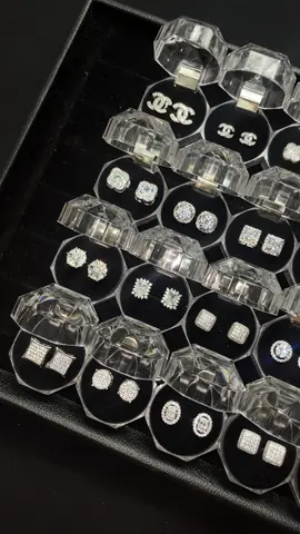 PREMIUM ICED OUT EARRINGS  💰₱80 WHOLESALE (10PCS MINIMUM) 💰 ₱120 RETAIL 🎁 free crystal case,sticker ✅ yes, you can choose any design! #fyp #studearrings #y2kearrings #earrings #studearring #bling #icedoutjewelry #earringstyle 