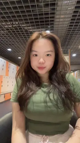 Mumpung gak ada orng hehehehhe