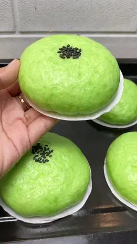 Bakbau Pandan lembutt bgttt 😱🫶 Wajibb ricook resep aku ya .  Kukusan nya aku pakai Junior Baby Pan by @Steincookware Official Store @Stein for Kids, Yuk beli junior baby pan stein ditoko offline / checkout diofficial shop stein . KODE VOUCHER  “STEINLRY25” #bakpao #rotikukus #roticoklat #stein #steincookware #juniorpan #steinjuniorpan #steinbabypan #pancimpasi #pancibabypan #fyp #fyppppppppppppppppppppppp 