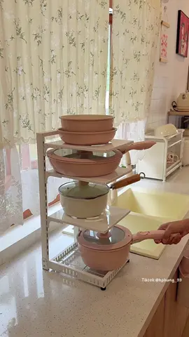 Có mấy em kệ mới là góc bếp gọn gàng hẳn ❤️ #xuhuong #decorphong #phungreview #homedecor 