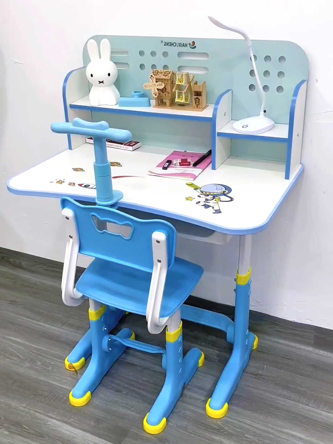 #mejabelajaranak #mejabelajar #tiktokfurniture #kursi #fyp #fypシ #momlife #tiktok #fypage #viral #viralvideo #tiktokindonesia #FYPIndonesia #baby #foryou #foryoupage