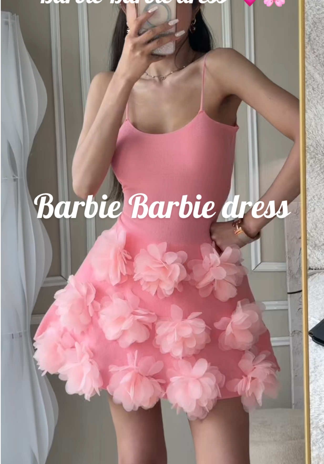 Barbie Barbie dress  💓🌸 #barbie #barbiegirl #เดรสบาร์บี้ #ชุดน่ารัก #ชุดชมพู #ชุดดอกไม้ #เดรสไปงานแต่ง #ชุดไปงานแต่ง #เดรสสั้น #เดรสสั่นน่ารักๆ #ชุดสวยๆ #คลาสแฟชั่น #classfashion #outfitideas #dresstoimpress #dress #barbiedress 