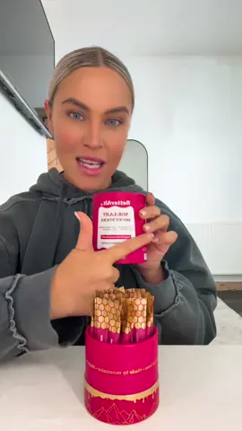 SHE-lajit honey sticks 🤩 #shilajit #shilajitbenefits #vitamins #wellness #womenshealth 