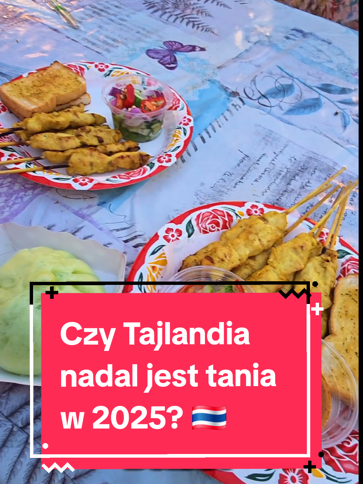 Wydałem 43 zł na jedzenie na weekendowym targu w Chiang Mai 🍜🇹🇭 Dużo to czy mało? Czy Tajlandia nadal jest tania? 🤔 Zobacz, co za to dostałem! 👇 #Tajlandia #ChiangMai #tajskajedzenie #streetfood #iletokosztuje #tanieczydrogie #jedzenieuliczne #FoodTok #cenywTajlandii #podróżemałeiduże #azjatyckapodróż 