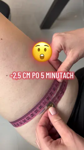 Dopiero gdy dokonałam pomiarów, to przekonałam się sama, jakie to jest genialne i że serio działa 🤩 po prostu to tak poprawia krążenie, usuwanie toksyn i przepływ limfy, że efekt jest natychmiastowy! #fyp #dc #antycellulit #flowellagirl #redukcja #jakschudnąć #zdrowie 