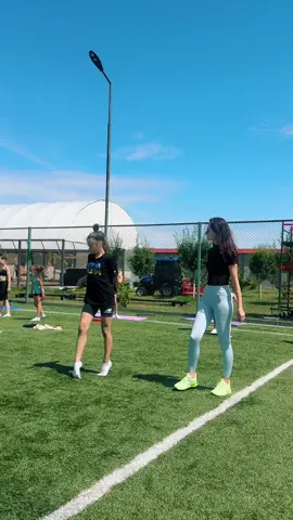 Работаем новые риски #yaloscamp #тренер #правила #художественнаягимнастика #спортивнаяпсихология #спортивныесборы #дисциплина #булавы #анастасиевна #збори #сборы #спортсмены 