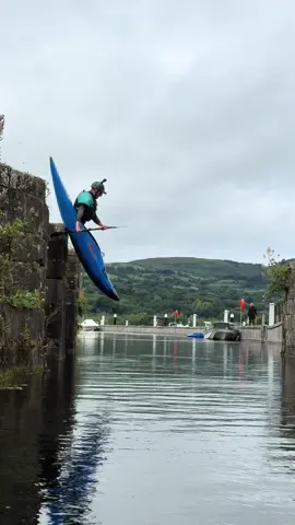 Nearly ran out of room #kayaking #flips