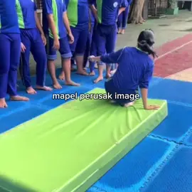 paling gabisa kalo disuruh roll belakang😭 #olahraga #mapel #fyp #jatuhsejatuhjatuhnya #fypage #core #image #fypシ゚viral 